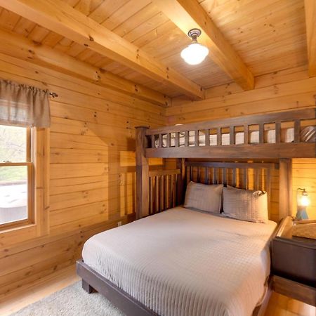 Creekside Bryson City Cabin With Private Hot Tub Exteriér fotografie